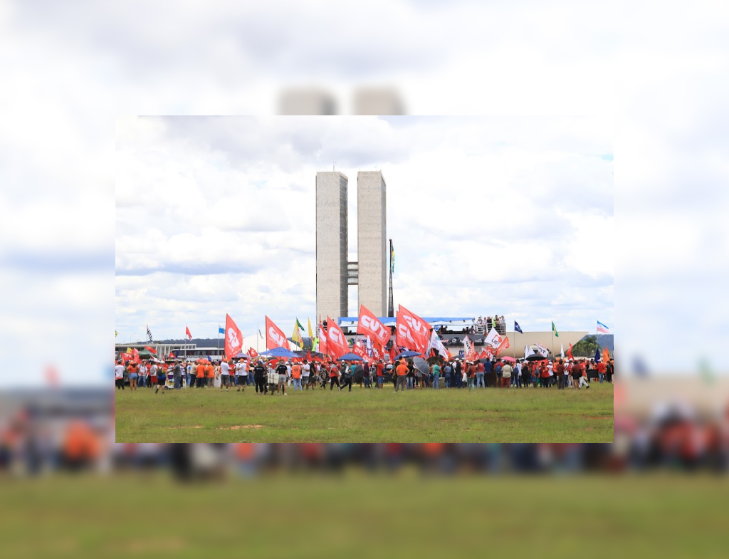 Congresso tem até junho para votar proposta de Lula sobre o fim da escala 6×1